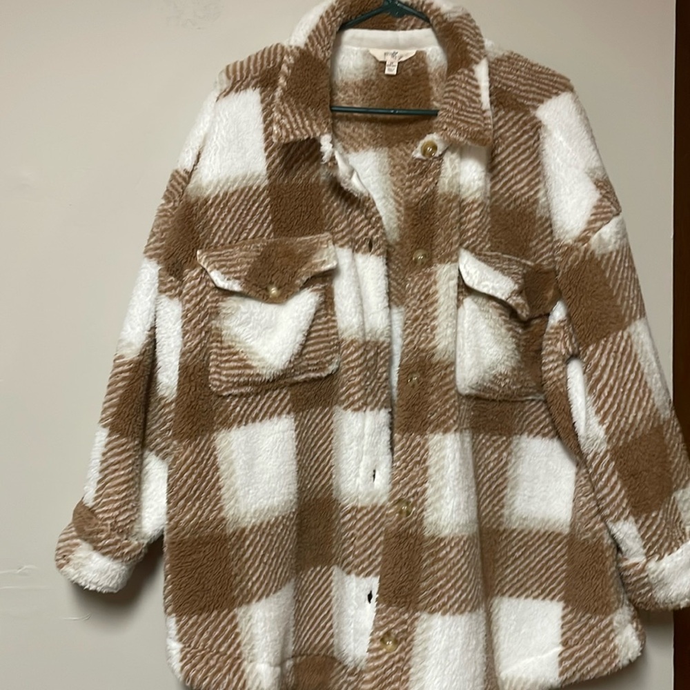 Fluffy Sherpa like Button Down 2X